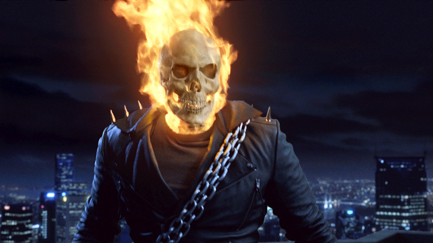 El motorista fantasma (Ghost Rider) (Ghost Rider) (2007) .